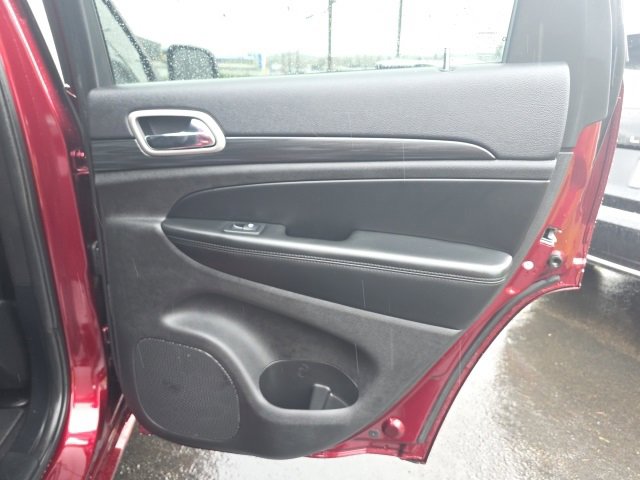 Used 2020 Jeep Grand Cherokee Altitude image 22