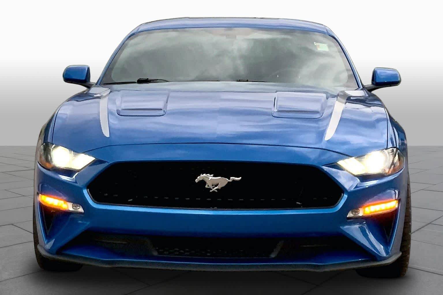 Used 2020 Ford Mustang GT w/ Equipment Group 301A RWD image 4