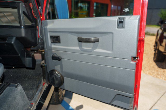 Used 1997 Land Rover Defender 90 AWD/4WD image 22