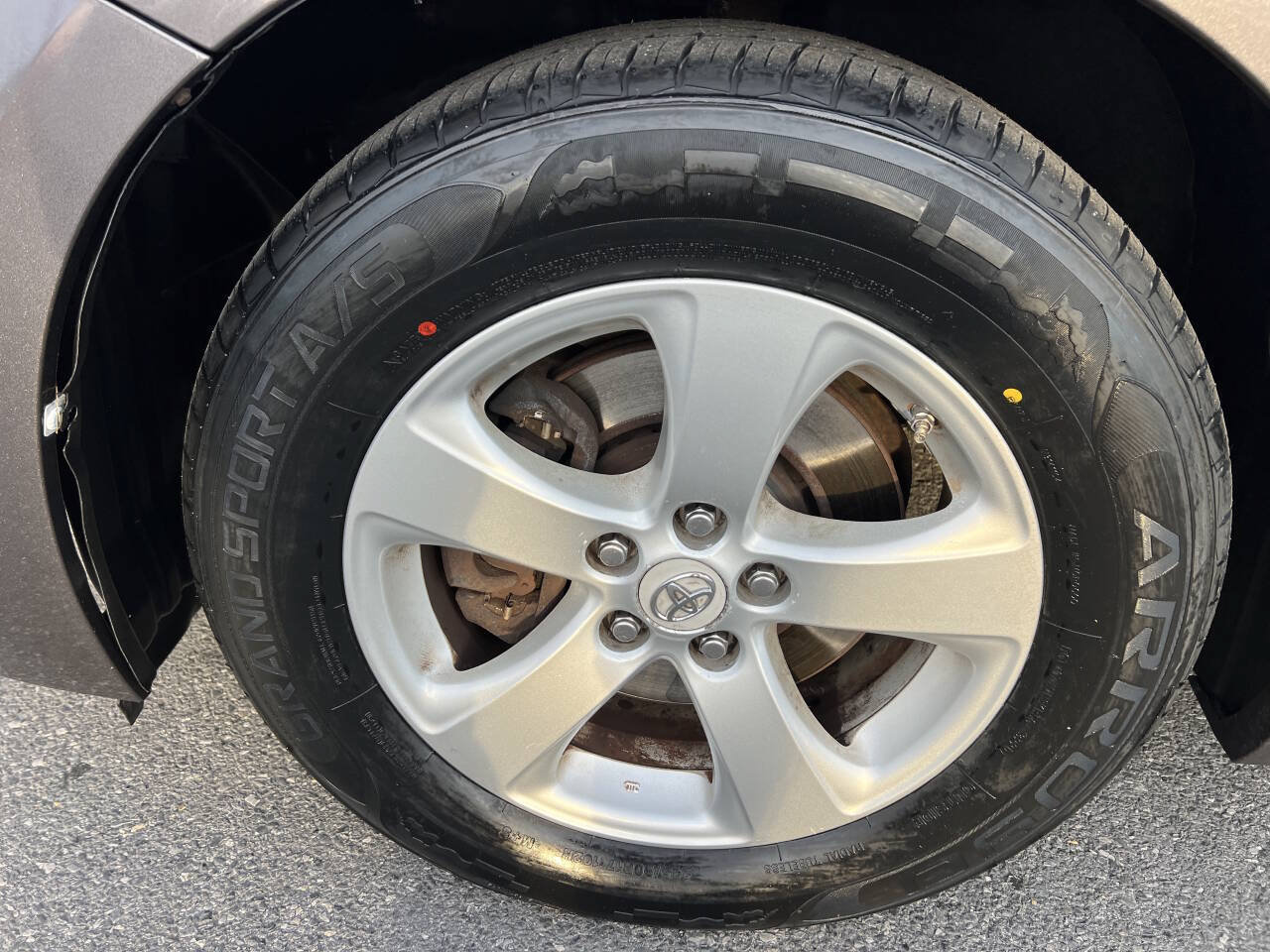 Used 2012 Toyota Sienna LE FWD image 18