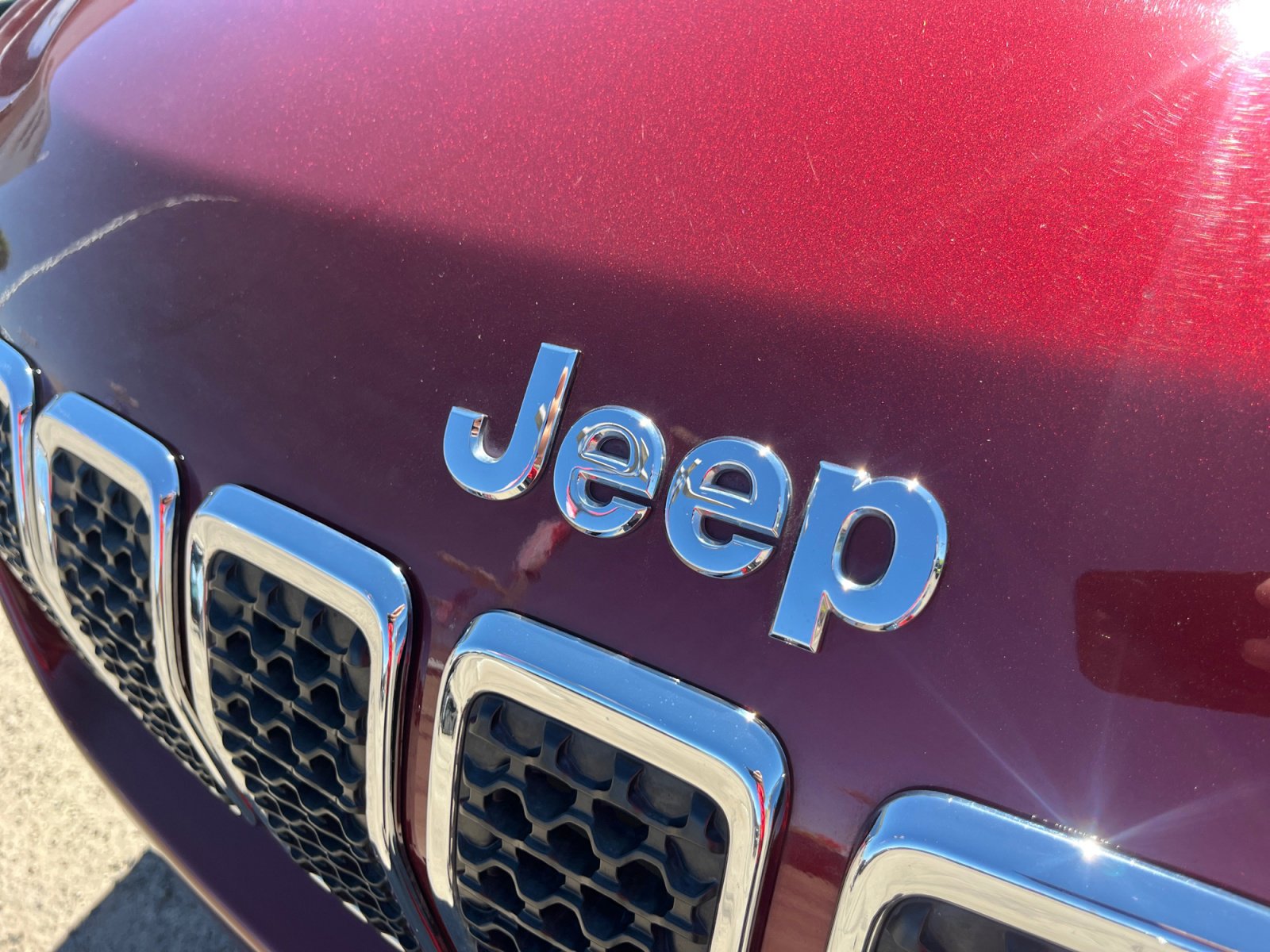 Used 2020 Jeep Cherokee Limited w/ Technology Group image 23