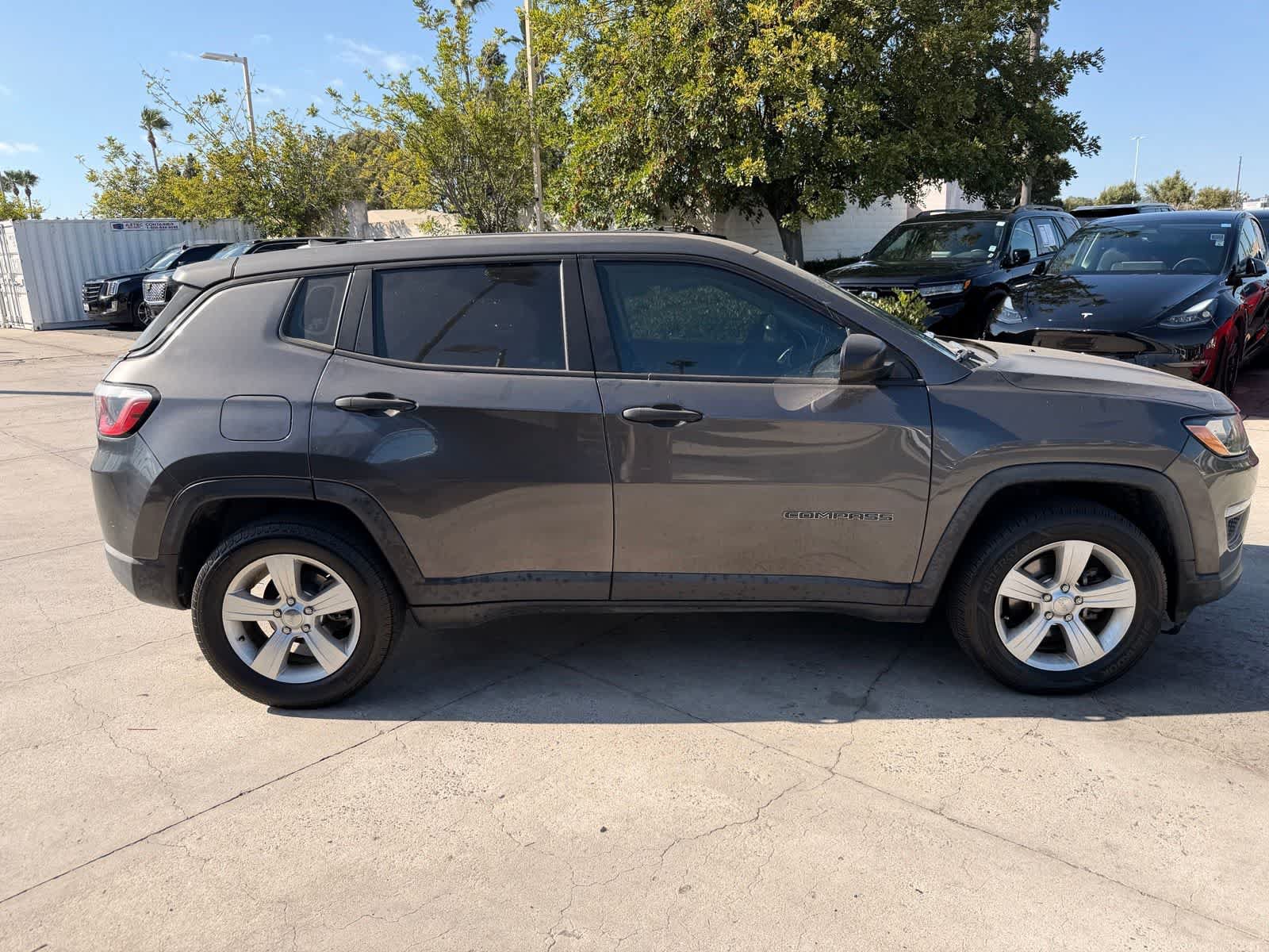 Used 2019 Jeep Compass Sport FWD image 6
