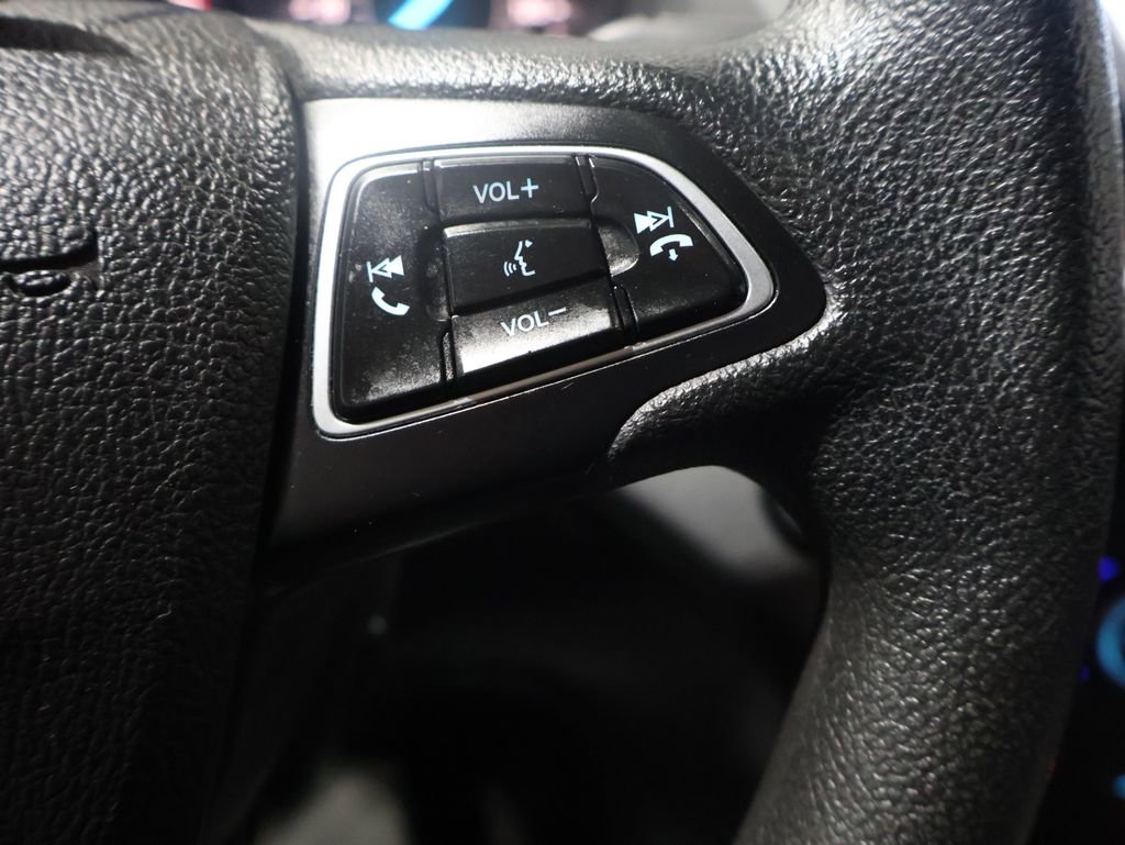 Used 2019 Ford Escape SE image 38