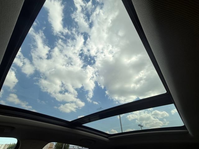 Used 2021 Cadillac XT4 Premium Luxury image 7