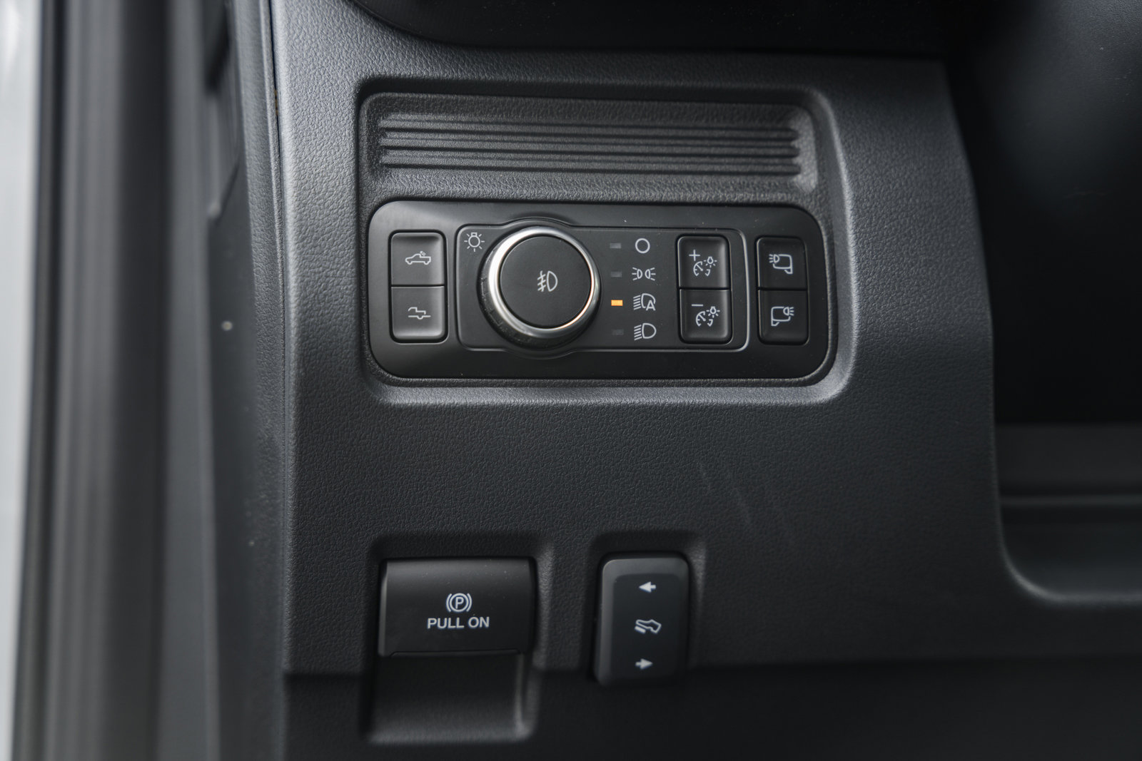 New 2026 Ford F250 Platinum w/ Tremor Off-Road Package image 55