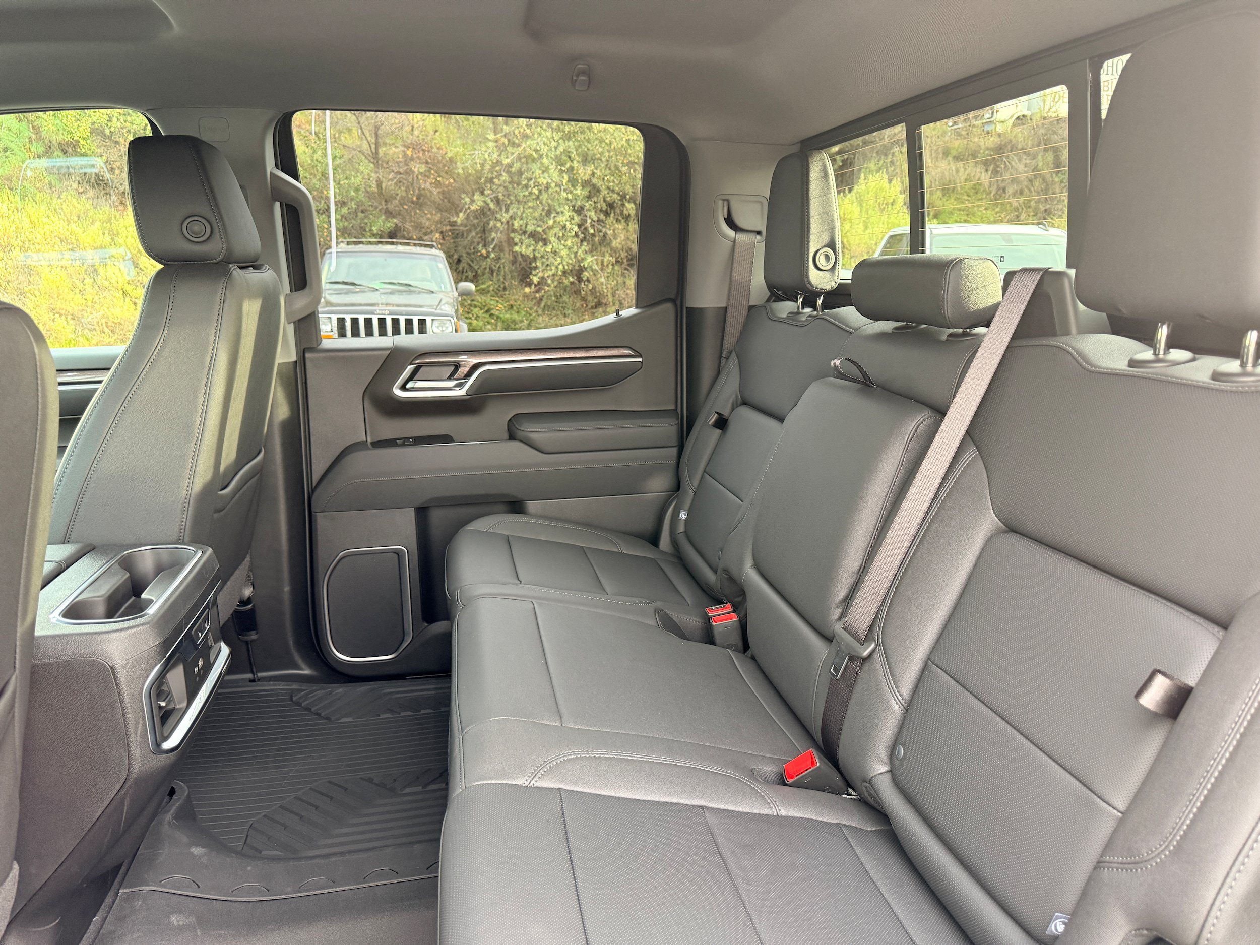 New 2026 Chevrolet Silverado 1500 LTZ AWD/4WD image 8