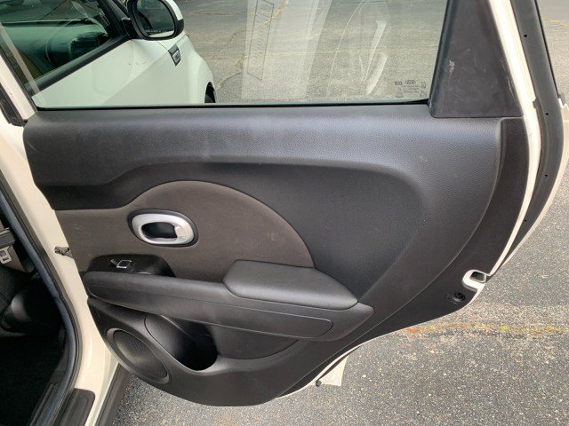 Used 2019 Kia Soul + FWD image 16