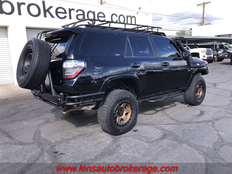 Used 2015 Toyota 4Runner SR5 AWD/4WD image 10