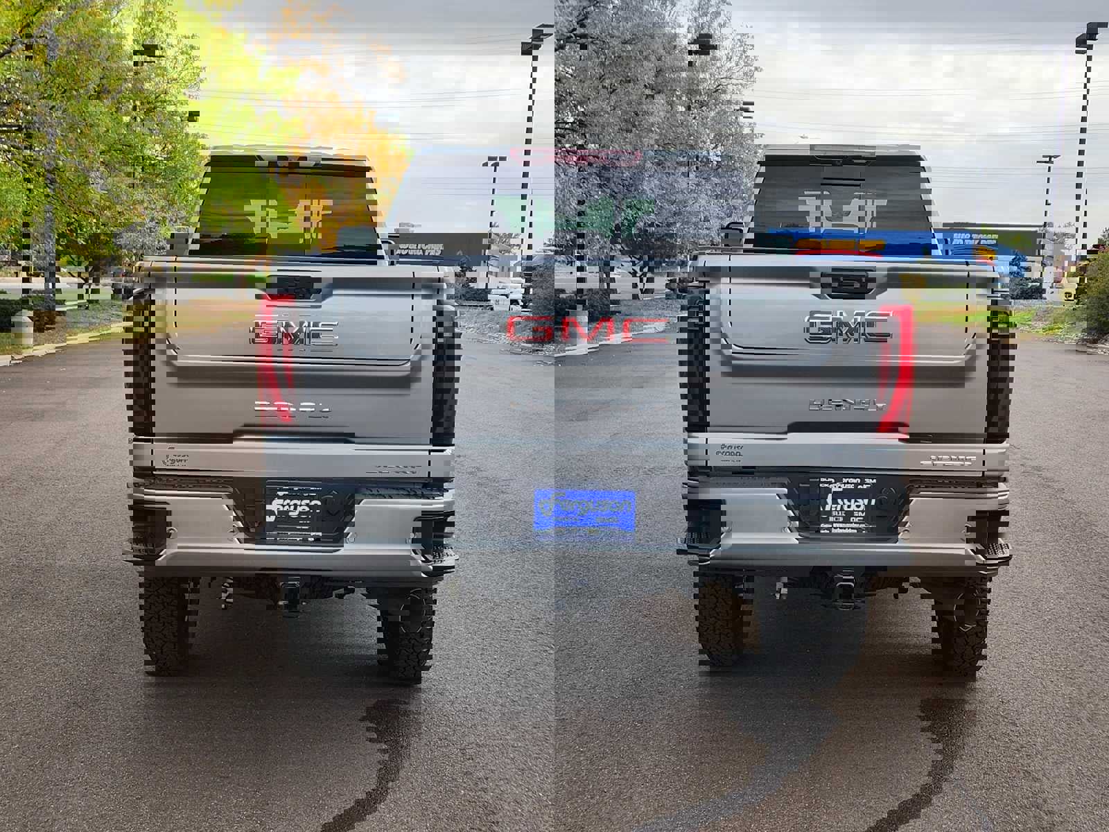 New 2026 GMC Sierra 3500 Denali w/ Denali Reserve Package image 14