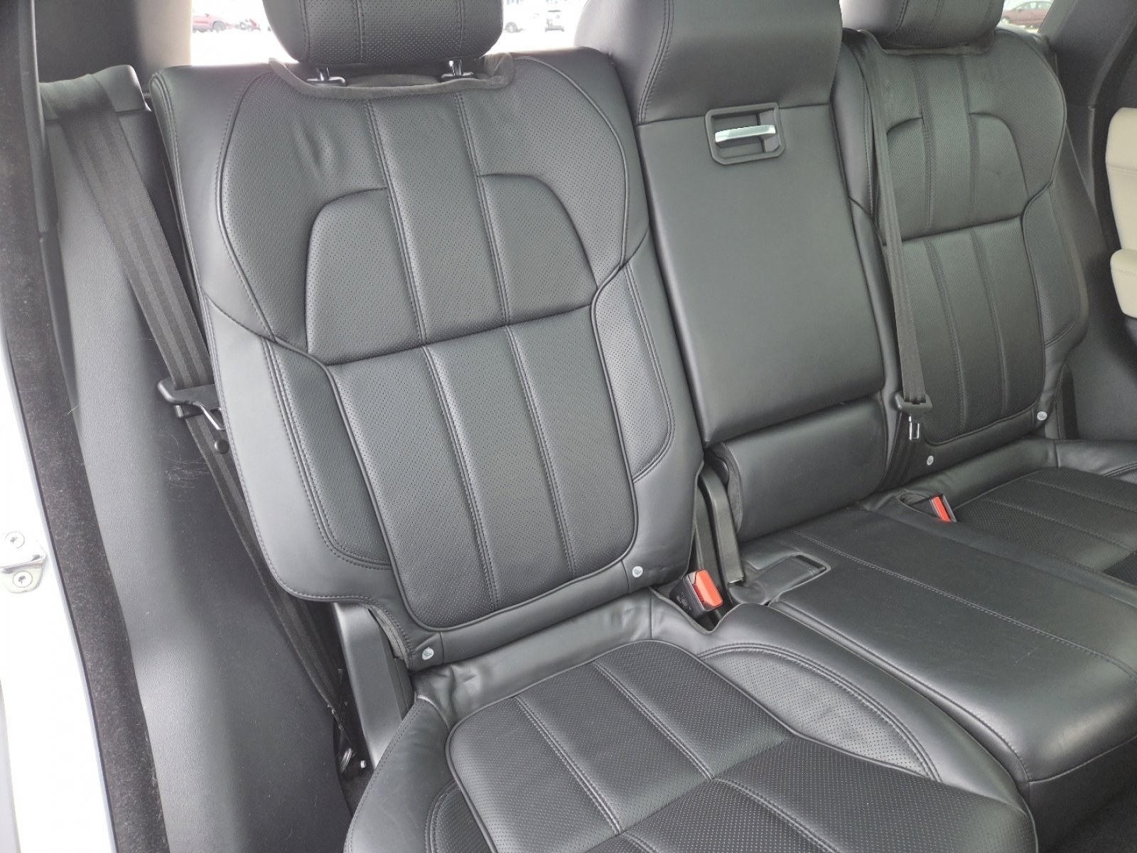 Used 2016 Land Rover Range Rover Sport HSE image 21