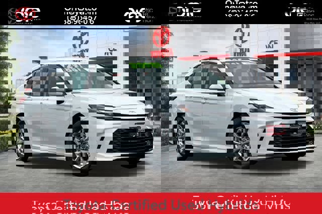 Certified 2025 Toyota Camry LE image 1