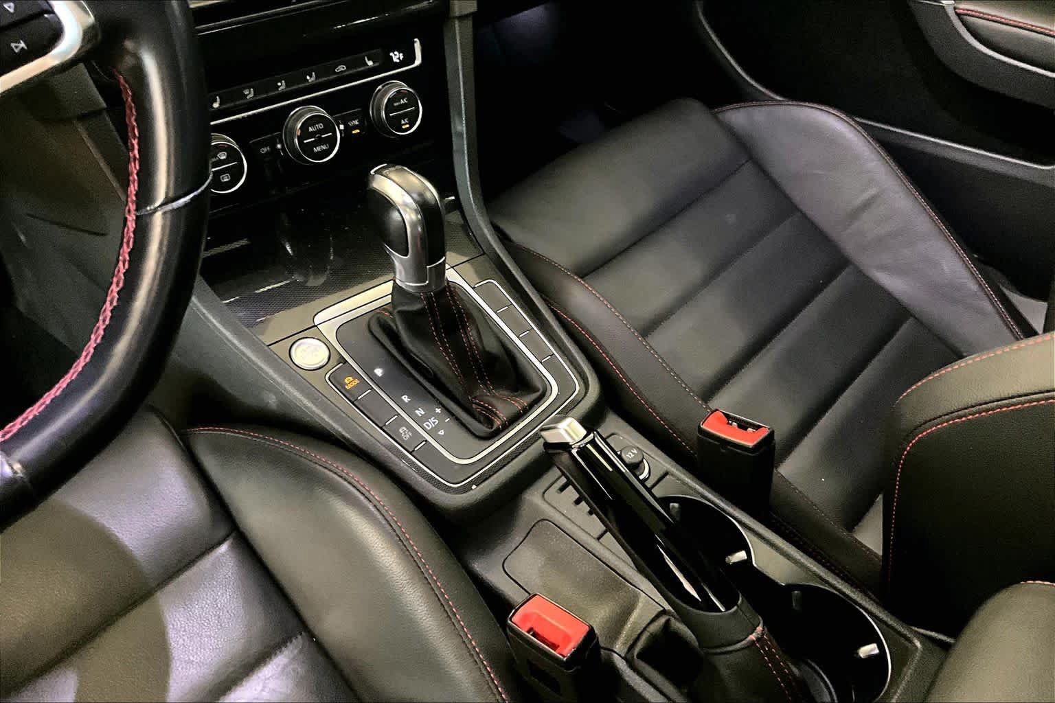 Used 2017 Volkswagen GTI Autobahn FWD image 14