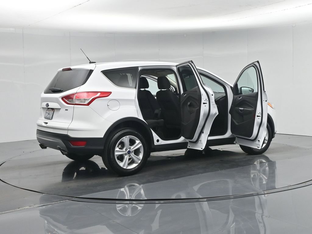 Used 2016 Ford Escape SE image 5