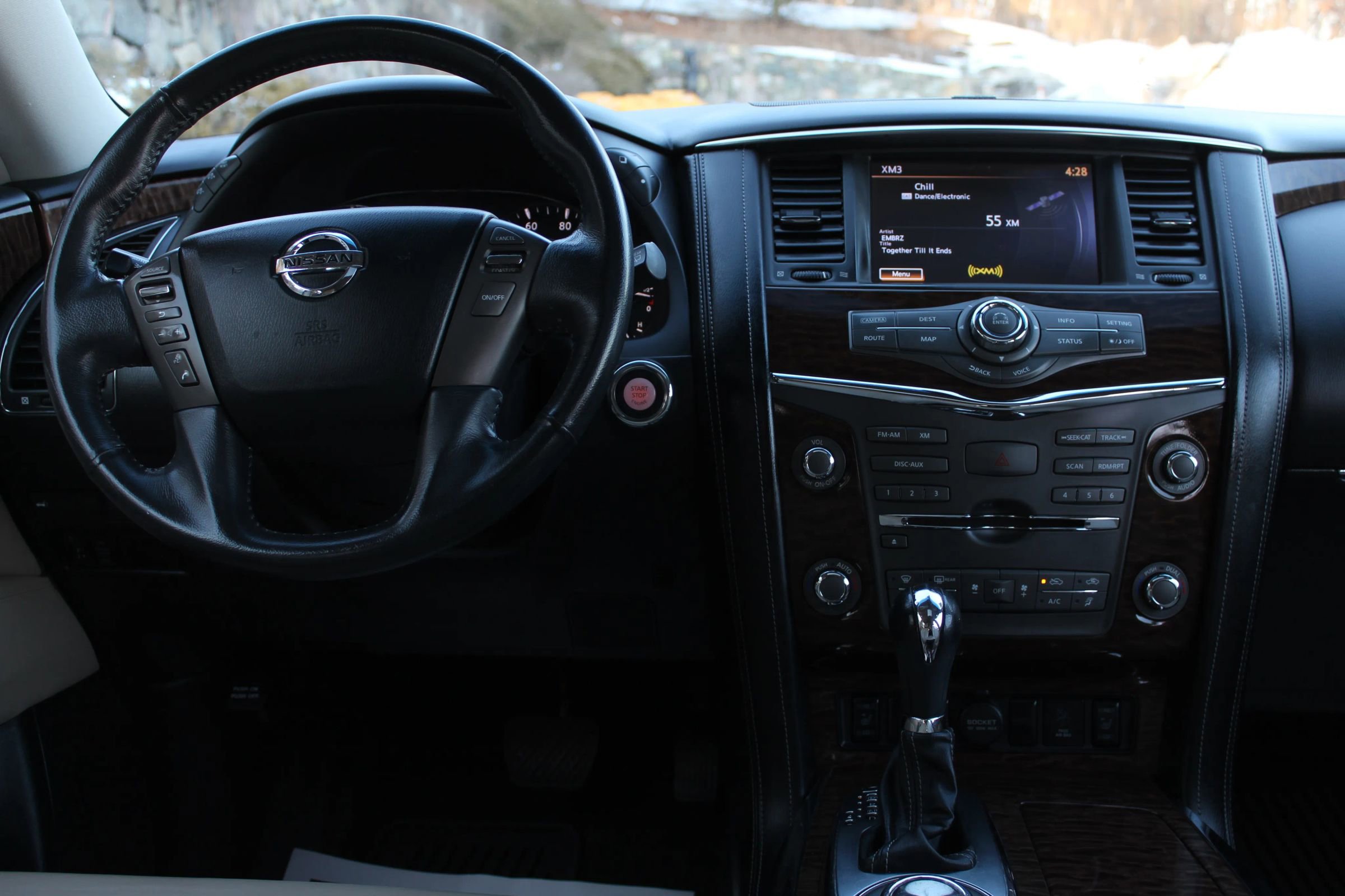 Used 2017 Nissan Armada SL image 21