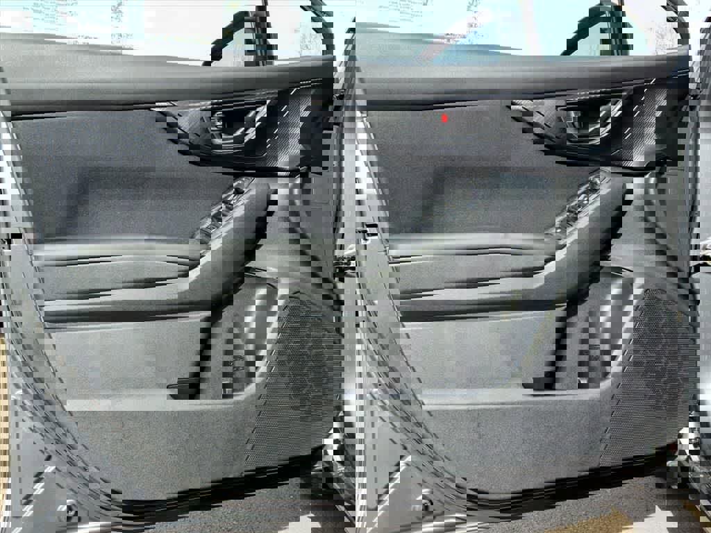 Used 2018 Subaru Impreza 2.0i Premium w/ Eyesight & BSD & Rcta image 12