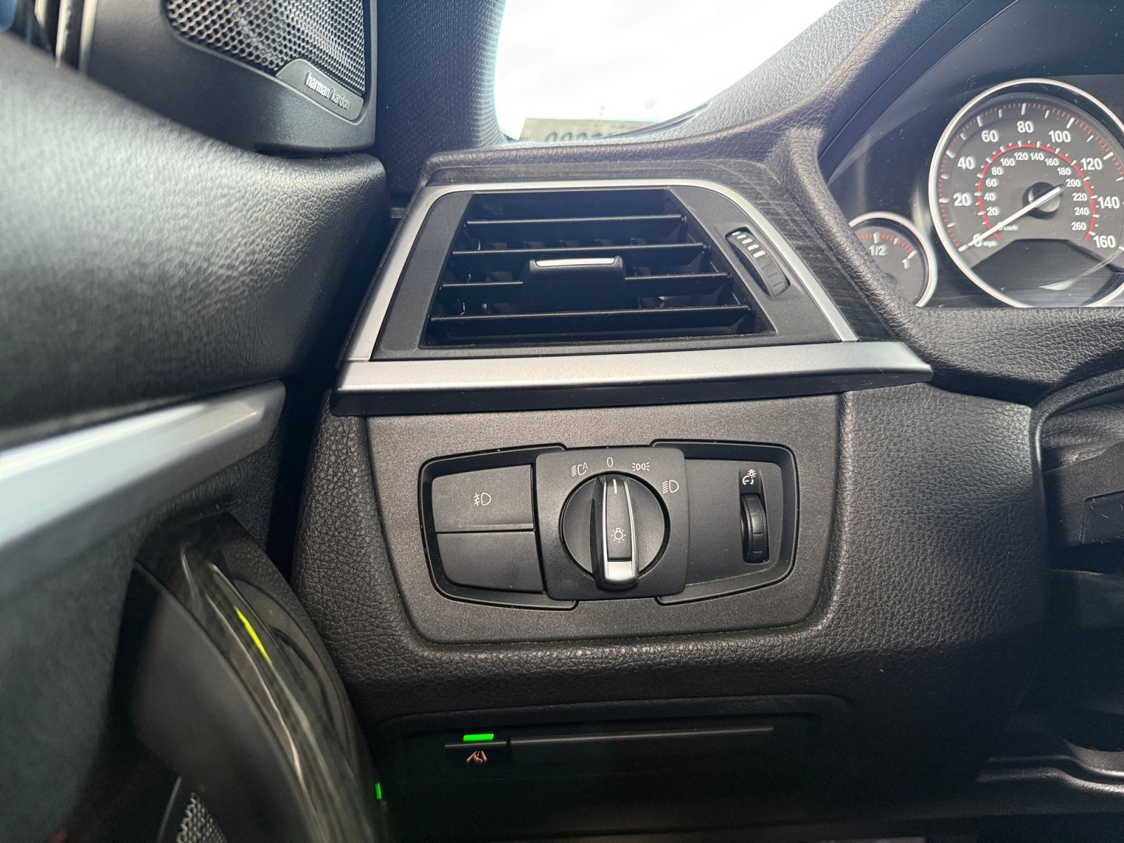 Used 2019 BMW 440i Coupe w/ Convenience Package image 20