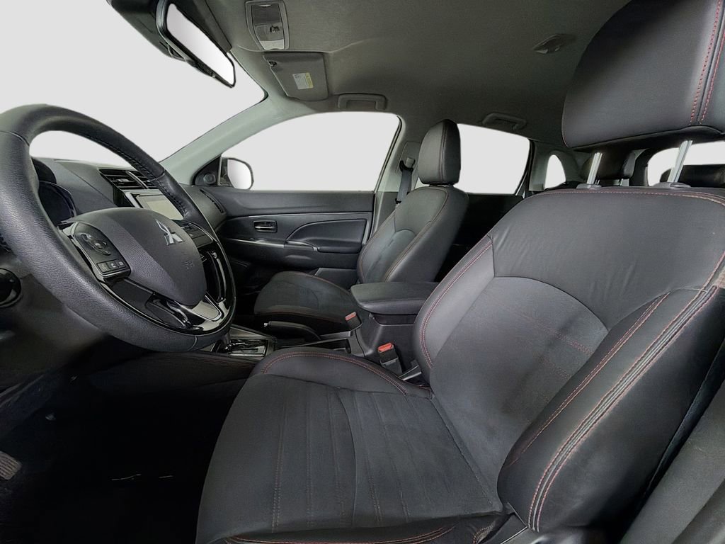 Used 2023 Mitsubishi Outlander Sport SE image 12