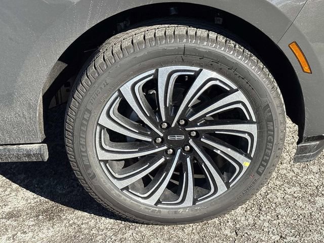 New 2026 Lincoln Navigator L Black Label AWD/4WD image 9