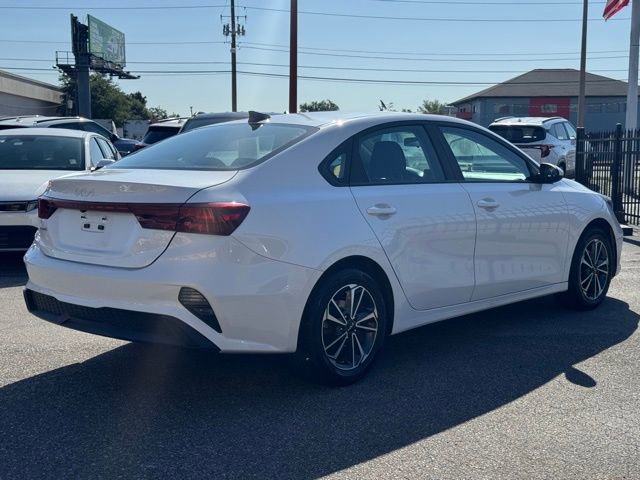 Certified 2023 Kia Forte LXS FWD image 5