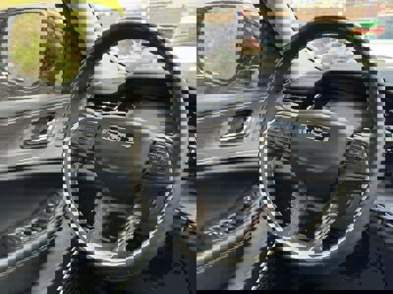 Used 2022 Jeep Grand Cherokee L Limited AWD/4WD image 14