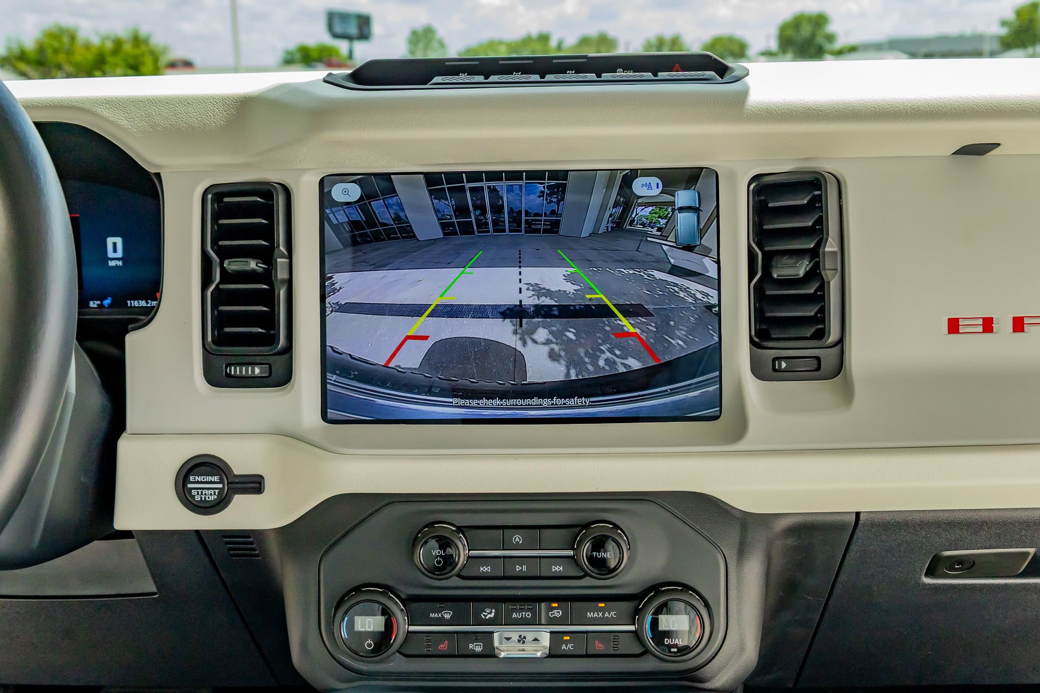 Used 2025 Ford Bronco Heritage Edition image 25