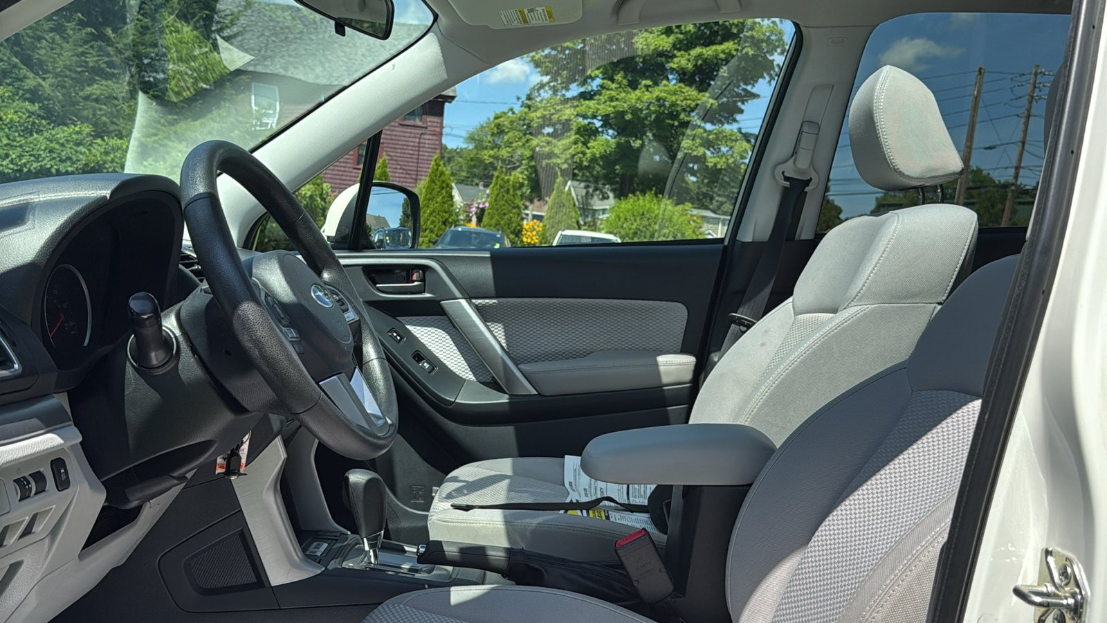 Used 2017 Subaru Forester 2.5i Premium w/ All-Weather Package AWD/4WD image 12