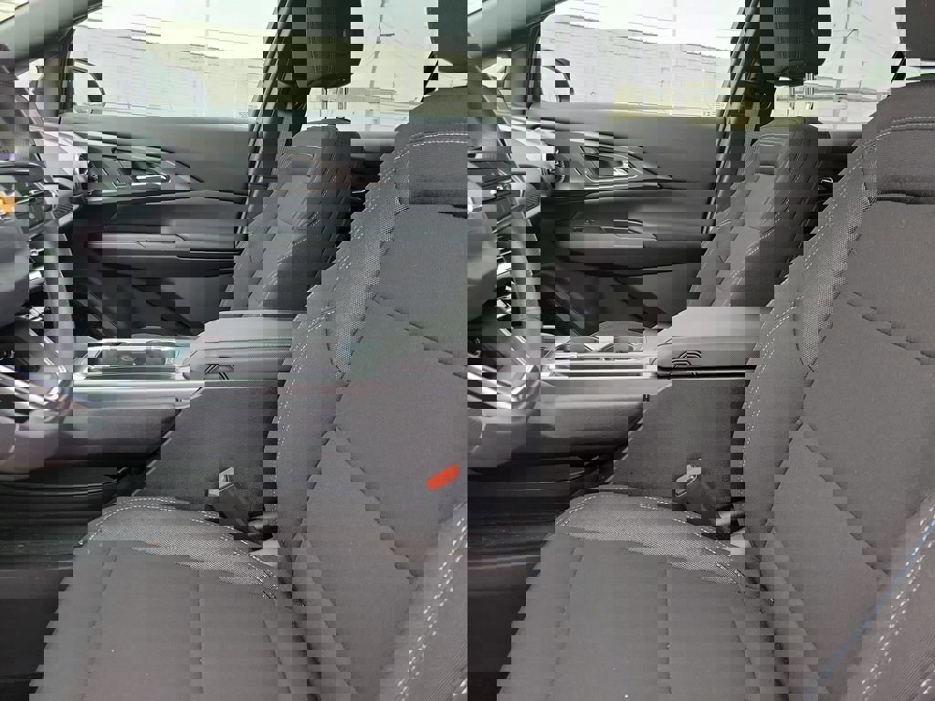 Used 2026 Chevrolet Equinox EV LT image 17