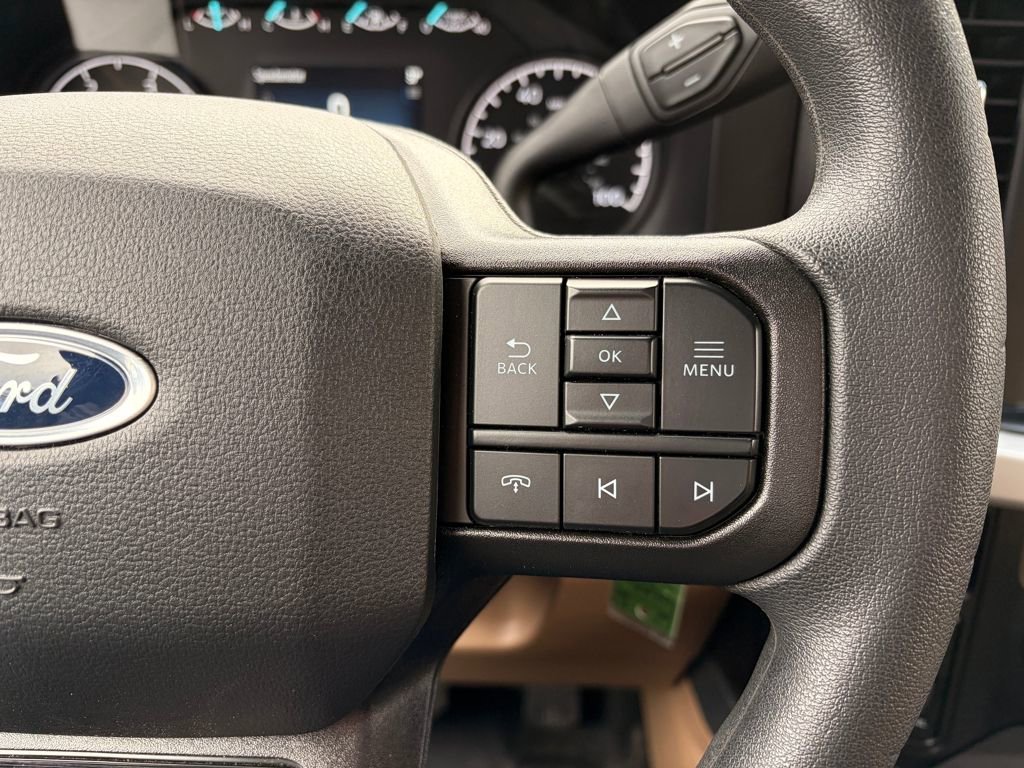 Used 2026 Ford F350 XLT AWD/4WD image 19