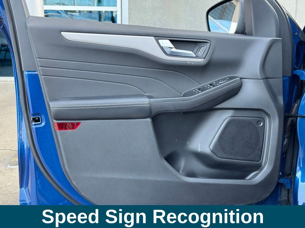 Used 2022 Ford Escape SEL image 15