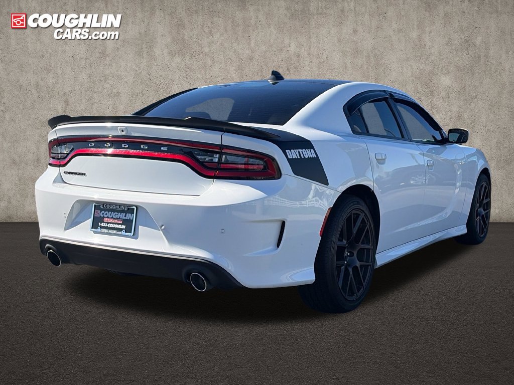 Used 2017 Dodge Charger R/T RWD image 8