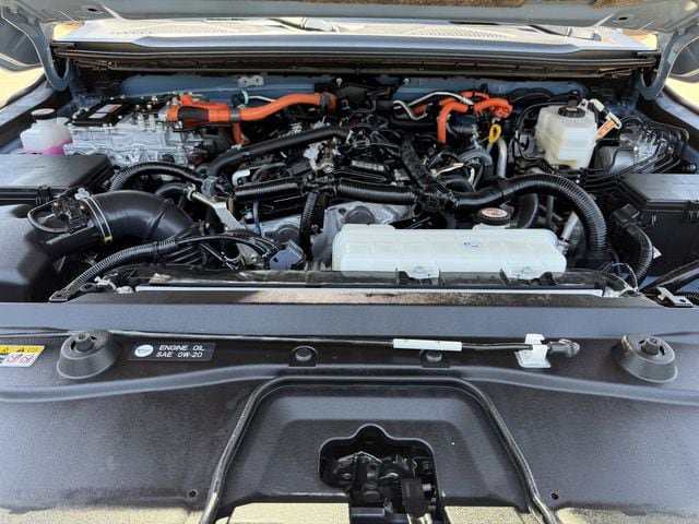 Certified 2025 Toyota Land Cruiser w/ Premium Package AWD/4WD image 33