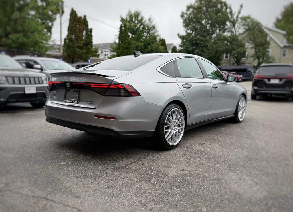 Used 2024 Honda Accord Sport image 8
