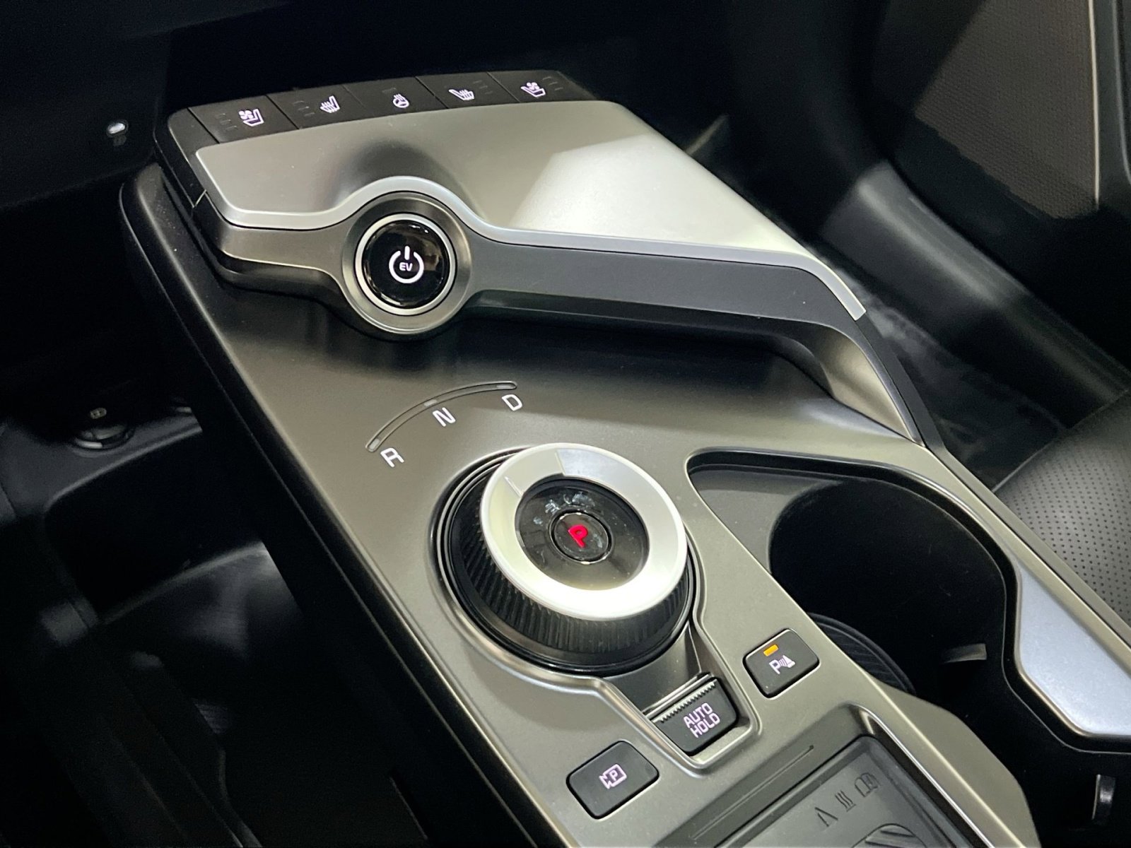 Used 2024 Kia EV6 Wind w/ Wind Technology Package image 18