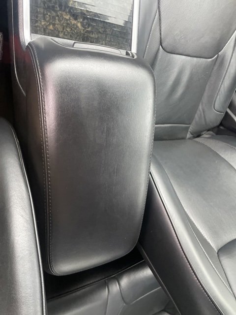 Used 2014 Chrysler 300 C image 36