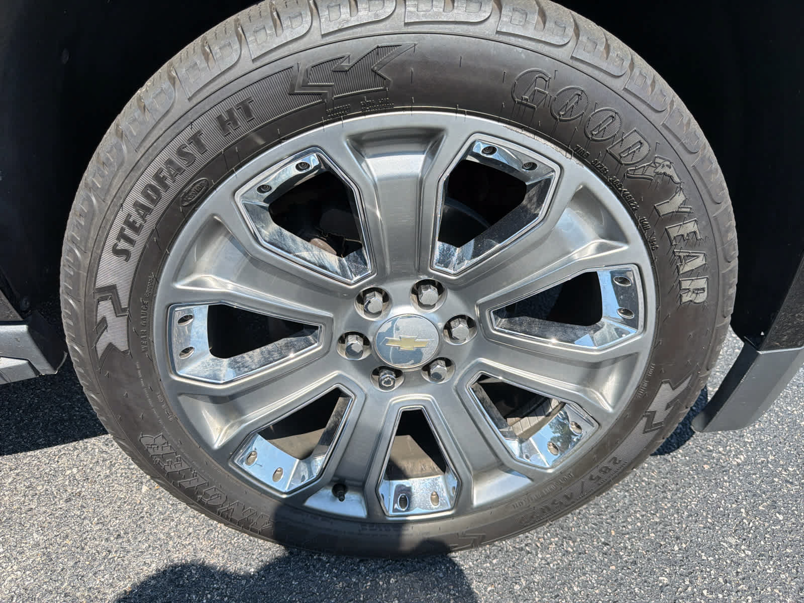 Used 2017 Chevrolet Tahoe LT w/ Luxury Package AWD/4WD image 34