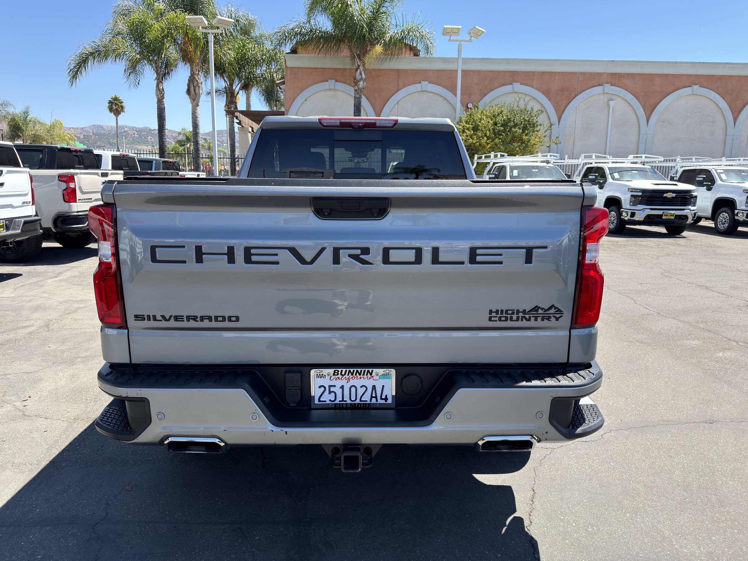 Used 2024 Chevrolet Silverado 1500 High Country w/ High Country Premium Package AWD/4WD image 7