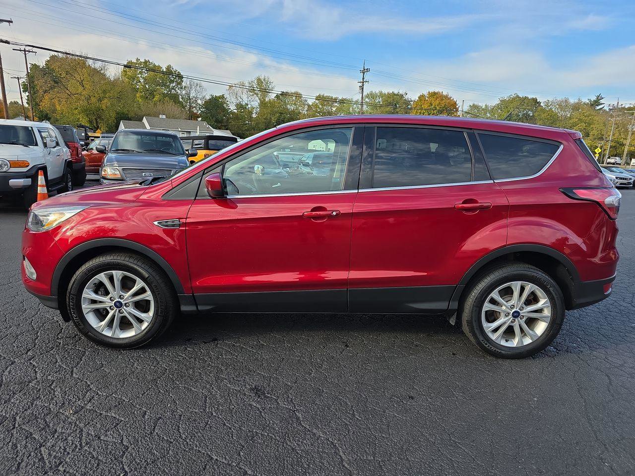 Used 2017 Ford Escape SE image 19