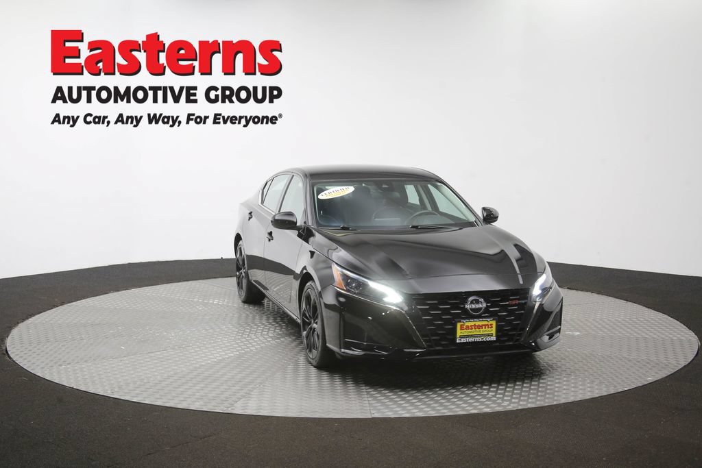 Used 2024 Nissan Altima 2.5 SR FWD image 52