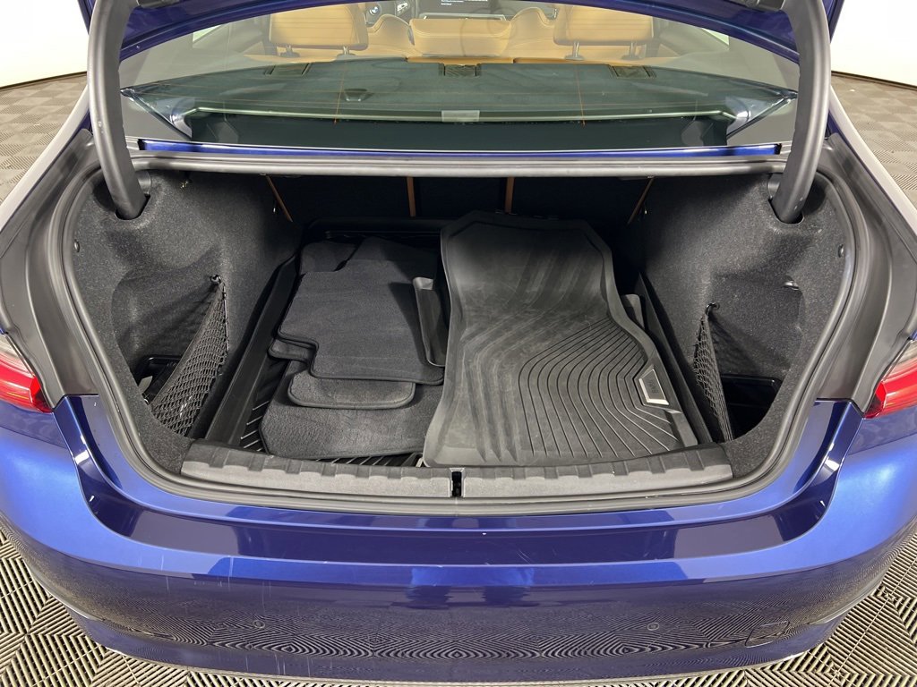 Used 2020 BMW 330i xDrive Sedan w/ Premium Package image 23