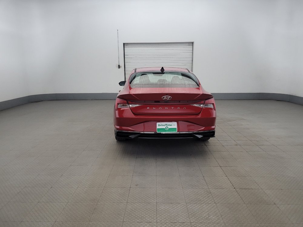 Used 2021 Hyundai Elantra SEL w/ Convenience + Premium Package FWD image 6
