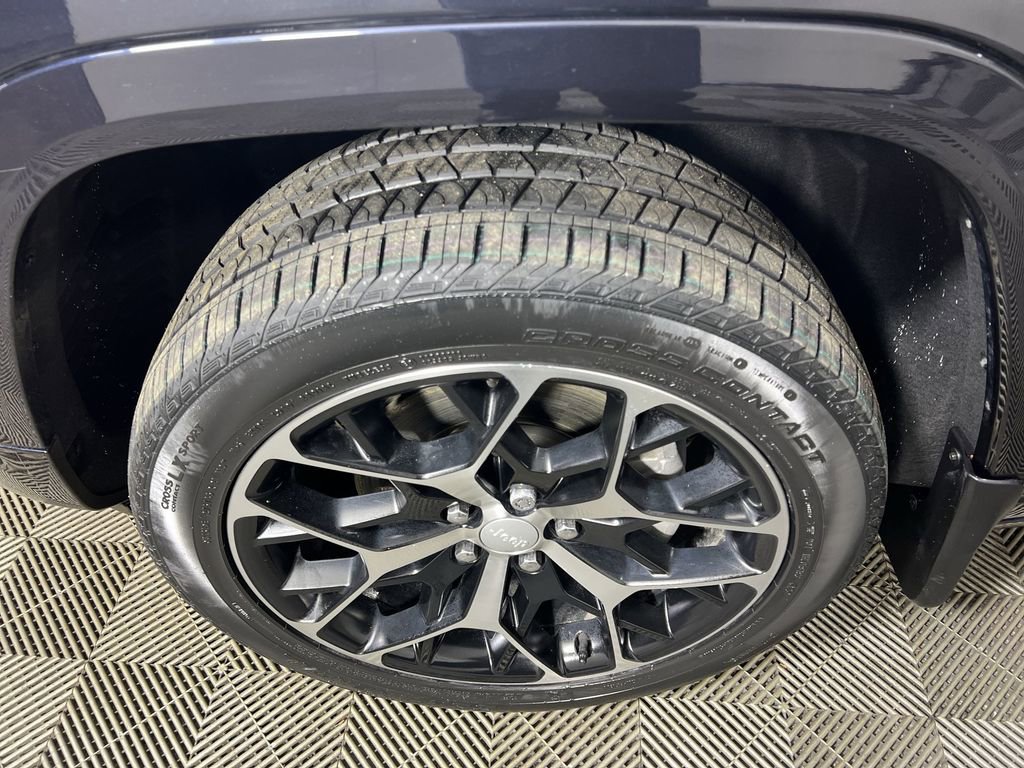 Used 2022 Jeep Grand Cherokee Summit image 34