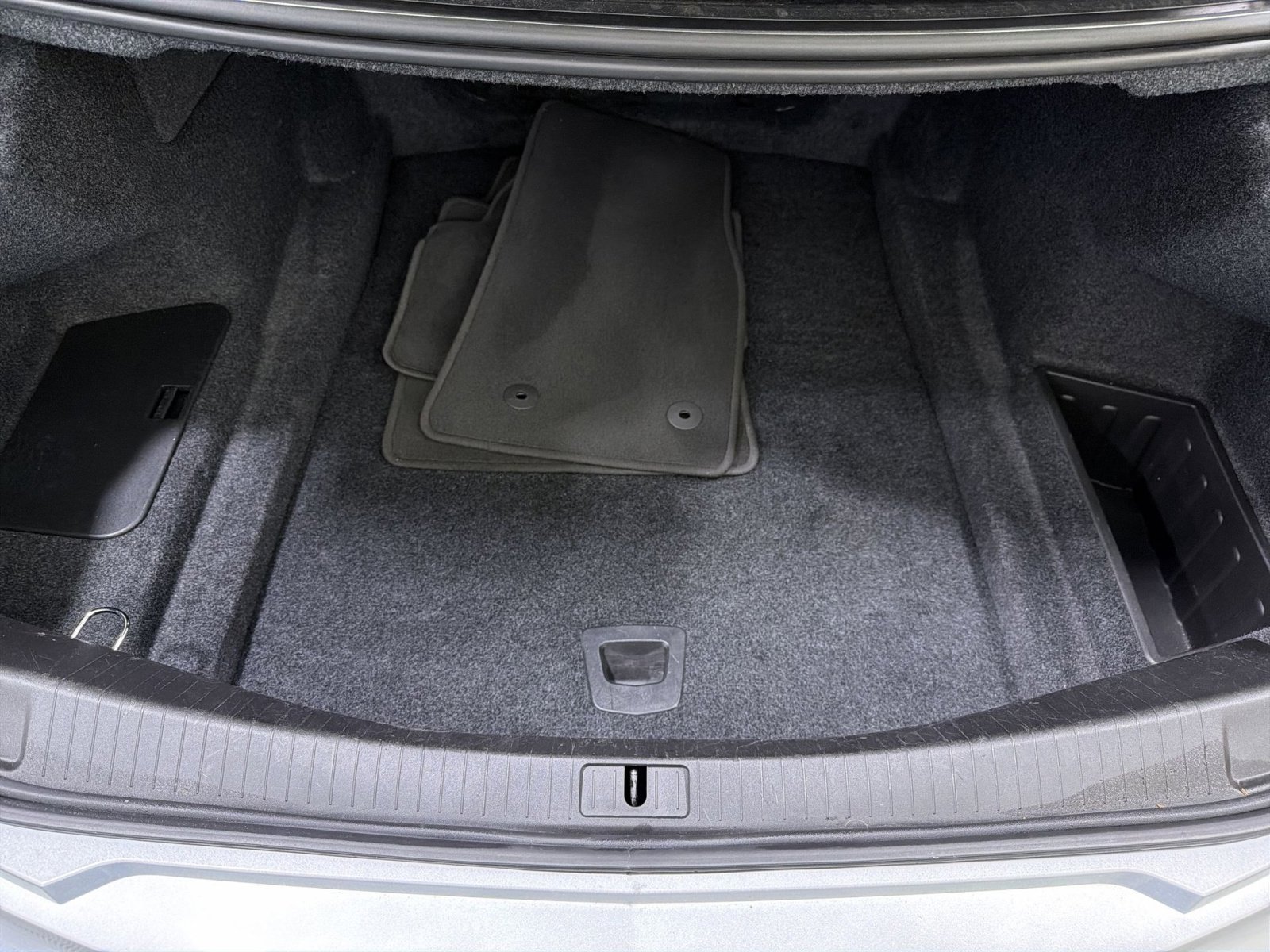 Used 2019 Cadillac CTS Luxury RWD image 33