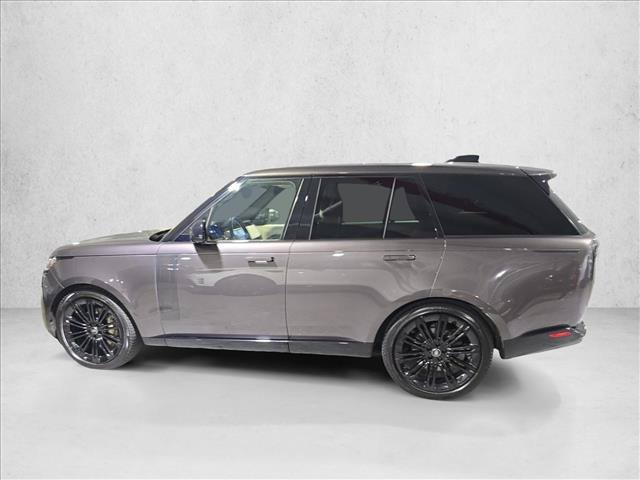 Used 2024 Land Rover Range Rover SE AWD/4WD image 8
