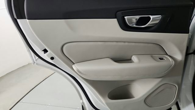 Certified 2026 Volvo XC60 B5 Ultra w/ Protection Package Premier AWD/4WD image 43