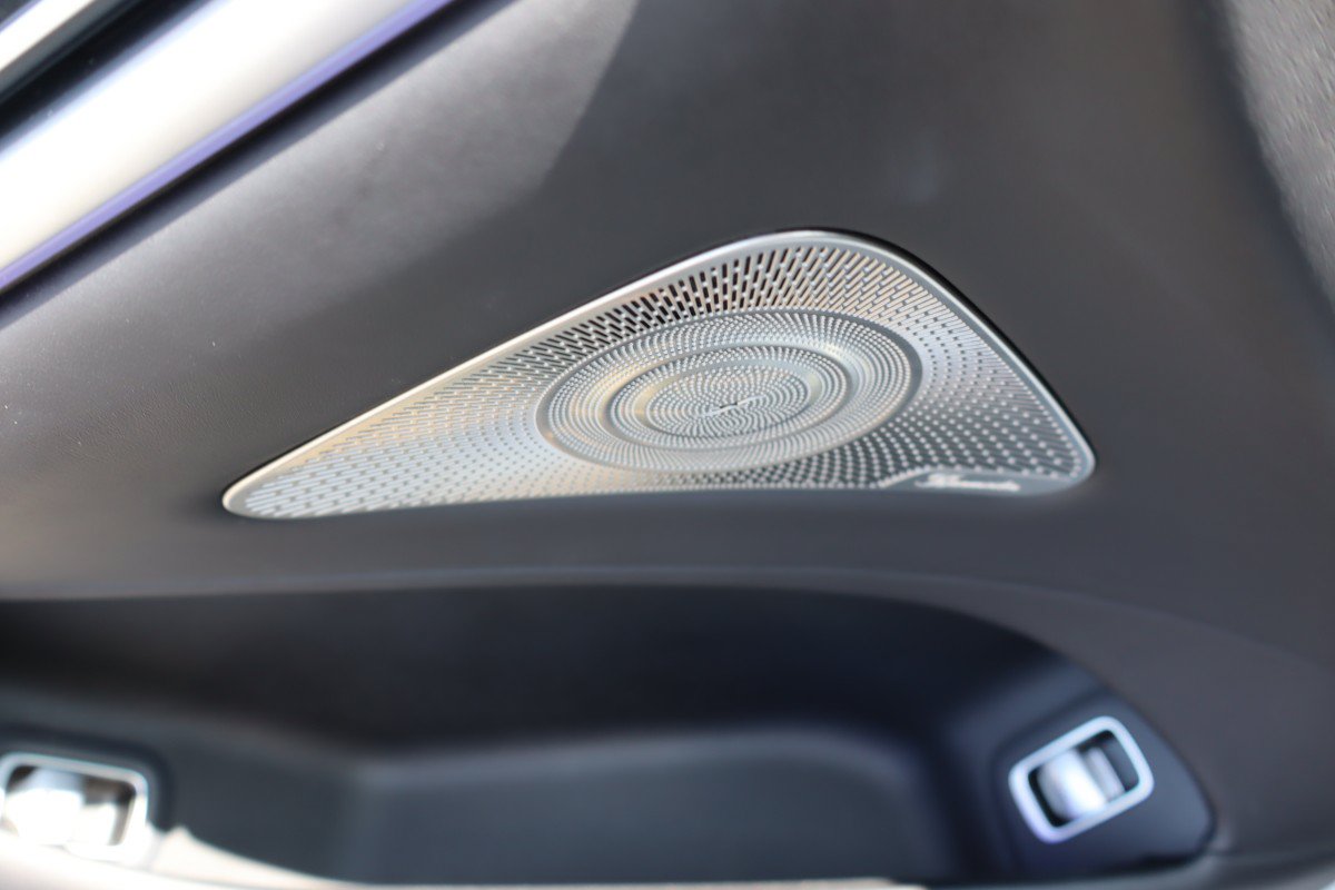 Used 2024 Mercedes-Benz S 63 AMG S w/ Carbon Fiber Exterior Package image 37