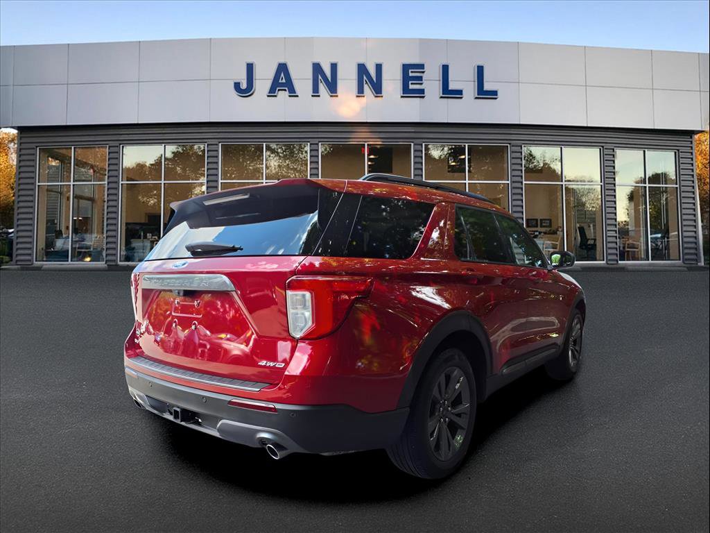 Used 2023 Ford Explorer XLT w/ Equipment Group 202A image 5