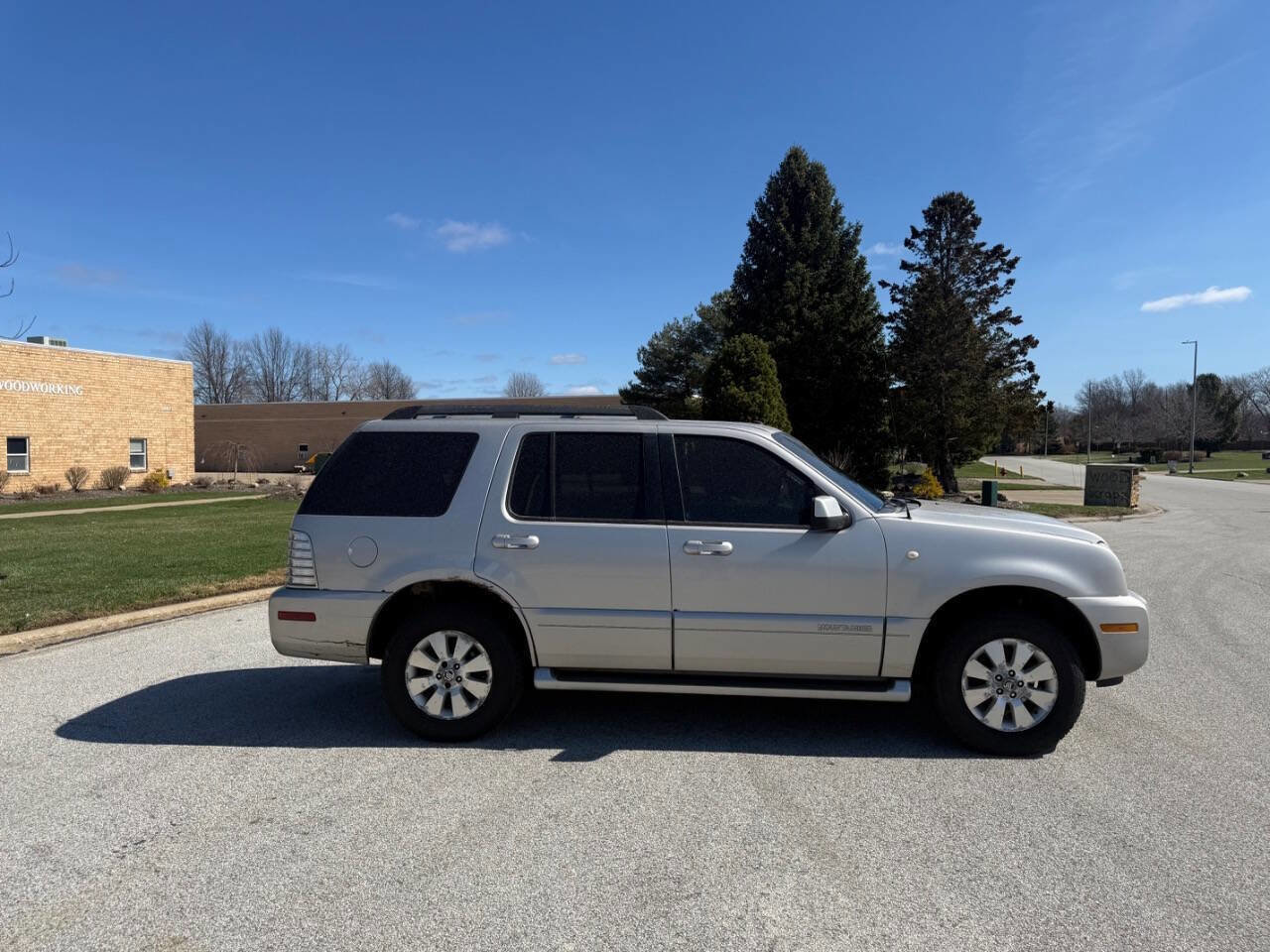 Used 2008 Mercury Mountaineer AWD image 5