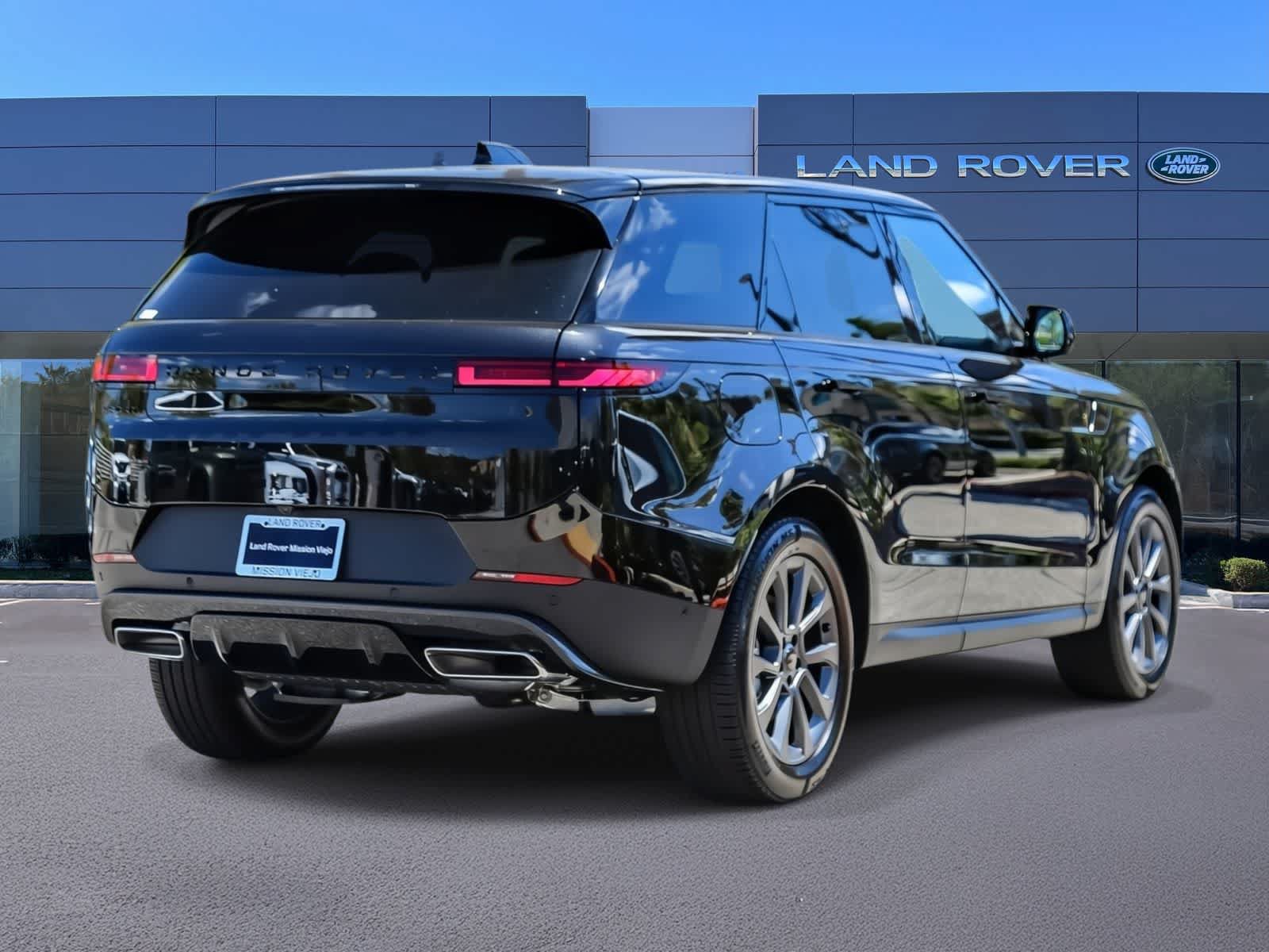 New 2026 Land Rover Range Rover Sport SE AWD/4WD image 4