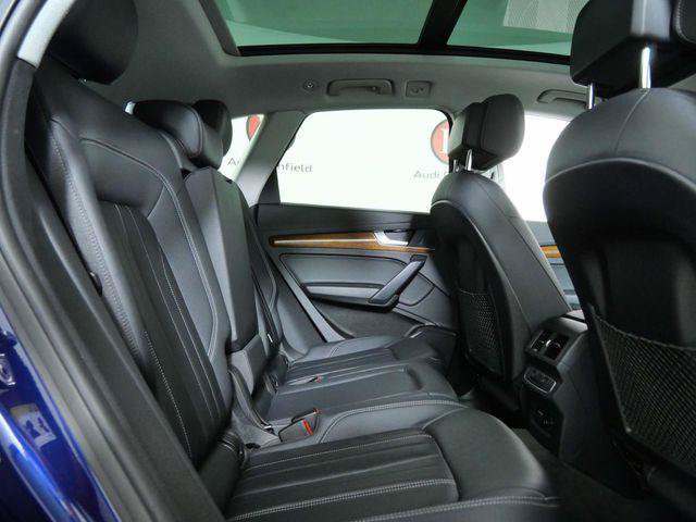 Used 2023 Audi Q5 2.0T Premium w/ Convenience Package AWD/4WD image 13