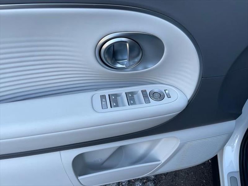 New 2026 Hyundai Ioniq 9 SEL w/ Tow & Go Package AWD/4WD image 15